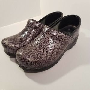 Dansko Professional Tooled Grey Leather Slip On Clogs Shoes Women Size 6 Eur 37